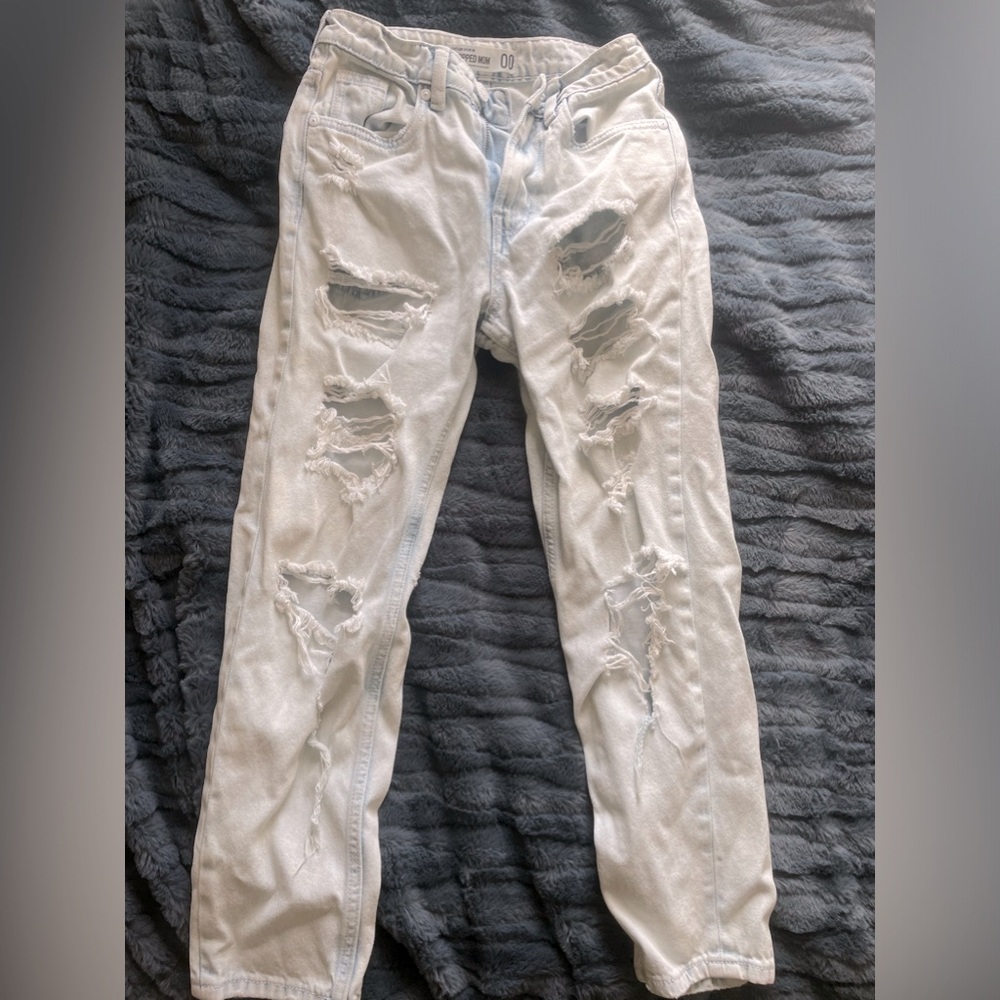 REFUGE denim cropped mom jeans ripped.